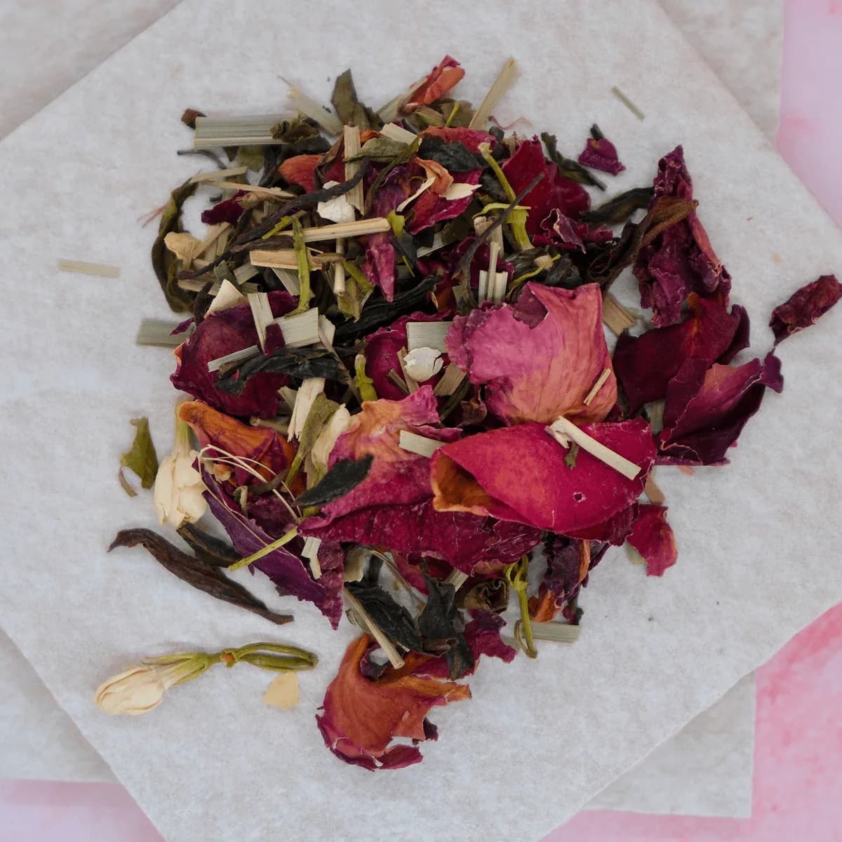 Brewed Cliff Natural Tea Beauty Blend showing rose petals and green tea leaves